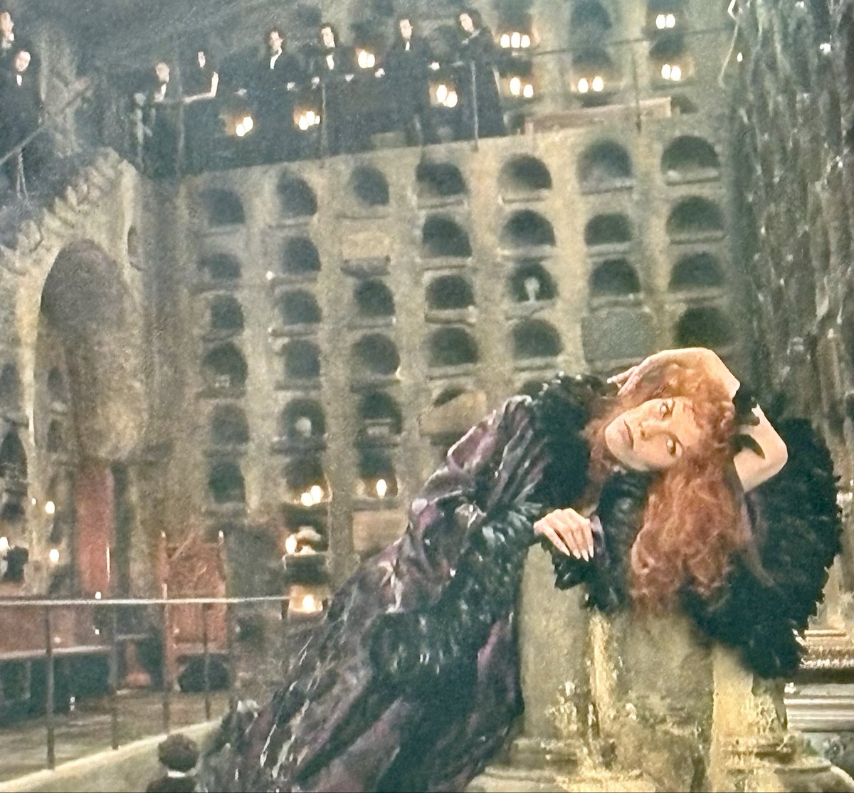 OolaFanForever's tweet image. #InterviewWithAVampire 1994: bad casting …#AntonioBandares as Armand (too old, not beautiful
enough, lousy accent, poor performance). #StephenRea as Santiago (horrible accent, not Spanish &amp;amp; lousy performance). Entire cast of Theatre D’Vampires; especially the redhead.😵‍💫💔😵‍💫👎