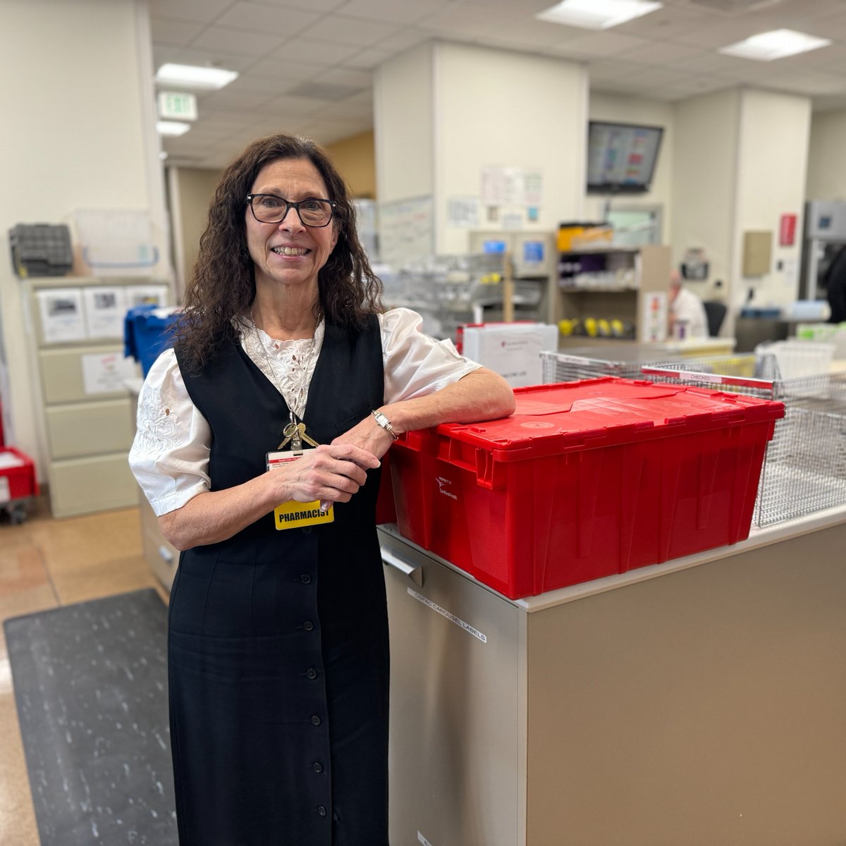 StonyBrookMed's tweet image. Wrapping up #PharmacyWeek with a s/o to our incredible #pharmacists across #StonyBrook Medicine! Today, and every day, we celebrate the critical role you play in caring for our patients and community. #ThankYou #WeAreStonyBrookMedicine
