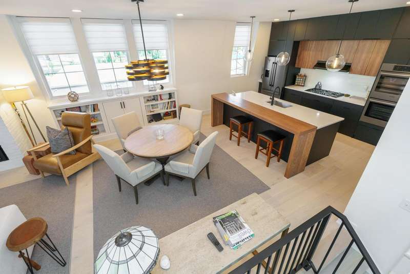 LeadingRE tweet media