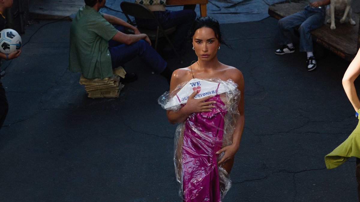 lockscreen ✨ tweet media