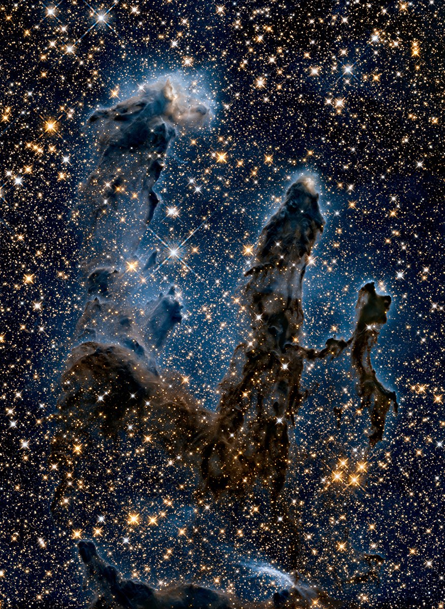 WorldAndScience's tweet image. A mesmerizing view of the Pillars of Creation, illuminated by the piercing glow of young stars forming within the dense clouds of dust and gas, captured in infrared.
Credit: NASA, ESA, and the Hubble Heritage Team (STScI/AURA)