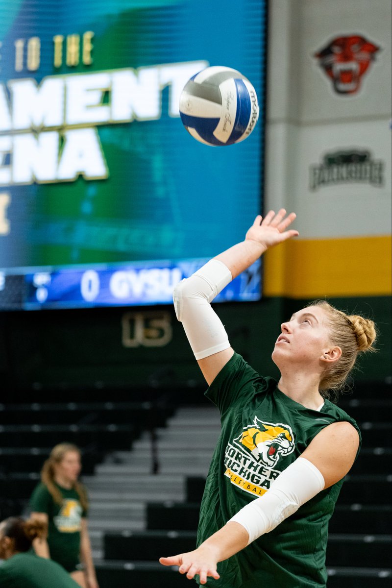 NMU_Volleyball's tweet photo. Focused N.
#NMUVB #PointCats https://t.co/4nz9Vj1K0a