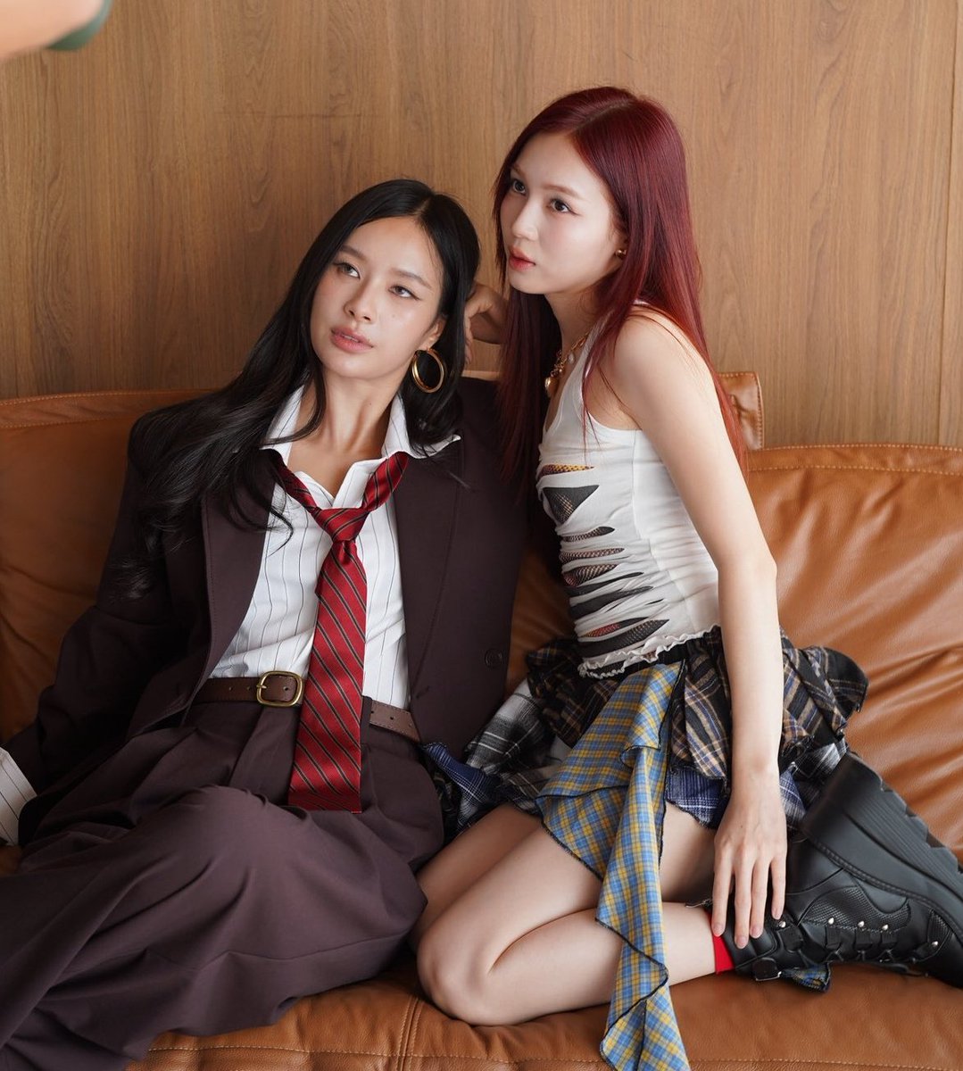 sapphicslike's tweet image. upcoming thai GL series called 'girl rules' has 3 couples