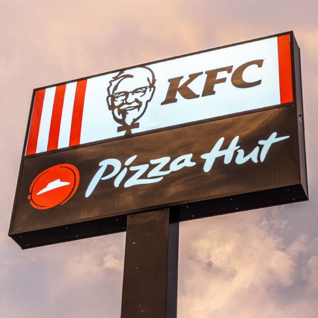 SON LAİK BÜKÜCÜ 🇹🇷 (@thelaikyobaz) on Twitter photo İsrail askerlerine ücretsiz pizza yardımı yapan Pizza Hut, İngiltere’de iflas başvurusunda bulundu.
Boykotun gücü budur!
Sıra diğer markalarda… İsrail askerlerine ücretsiz pizza yardımı yapan Pizza Hut, İngiltere’de iflas başvurusunda bulundu.
Boykotun gücü budur!
Sıra diğer markalarda…