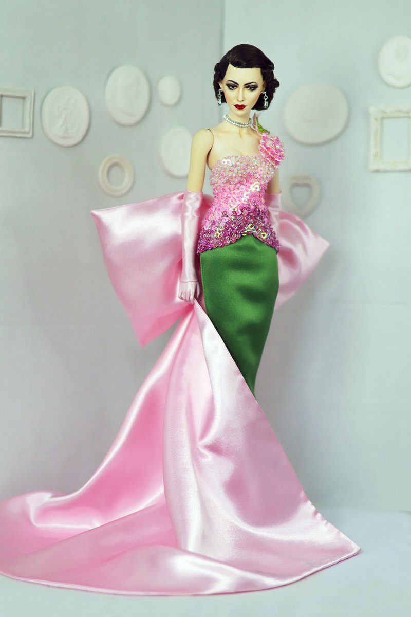 EmperisDolls's tweet photo. A Glimpse Few Have Seen — The Mini Haute Couture Reveal - https://t.co/eMOLwRs59t https://t.co/ePTuo1g0Te