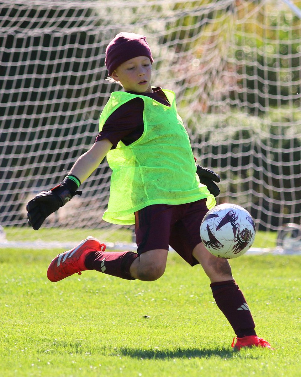 FusionSC's tweet image. Gearing up for the weekend with our Fusion players! 🏋️ TGIF!! #SoccerActionShots #PowerofFusion #PowerofFusion