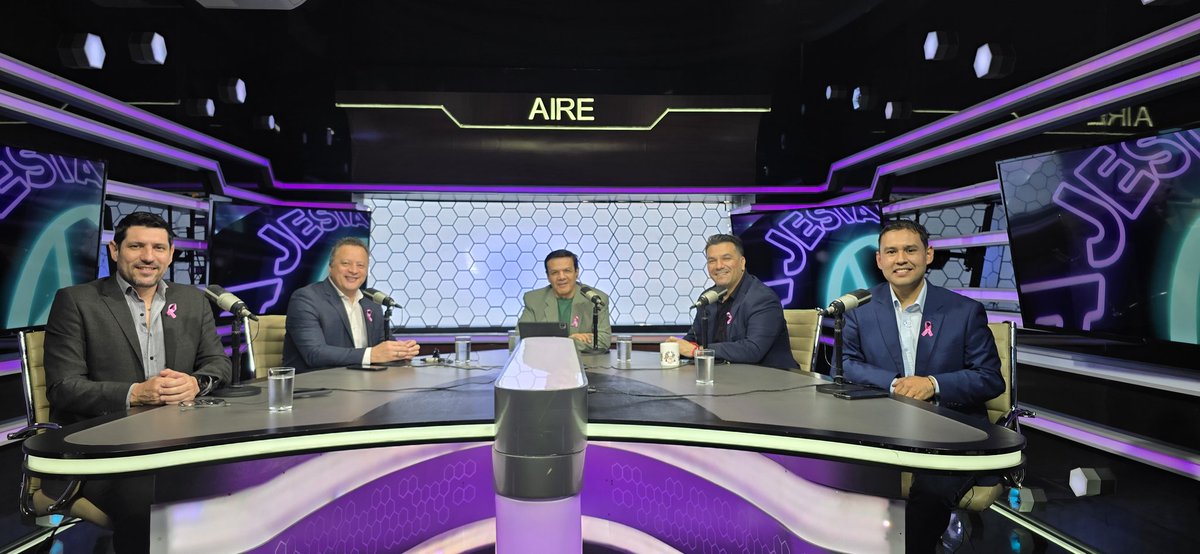 📺 ¡AL AIRE!

Ya estamos en vivo con #SuMajestadElFútbol por Tigo Sports.