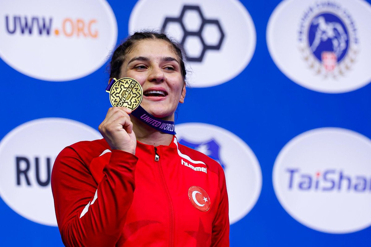 trthaber's tweet photo. 🥇🇹🇷Milli güreşçimiz Nesrin Baş, finalde rakibini 10-0 mağlup ederek üçüncü kez U23 Dünya Şampiyonu oldu.

https://t.co/X5kvbXbgaS https://t.co/VsKCuyFwGW