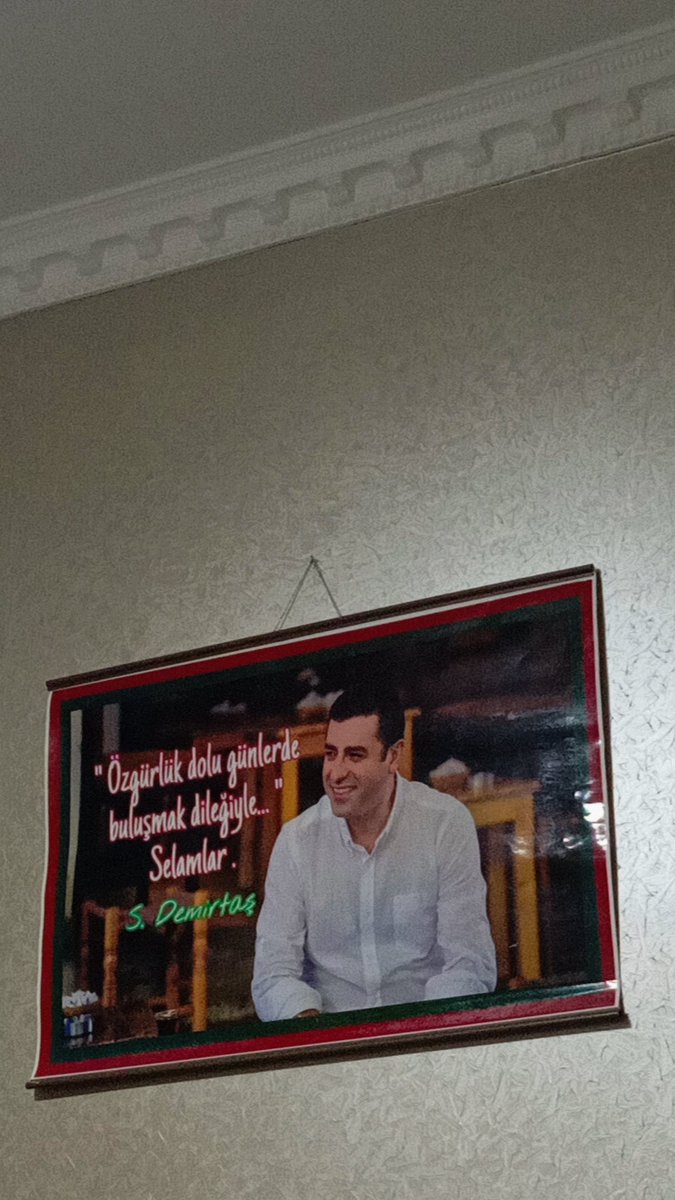 Kürt misafir odası tablosu