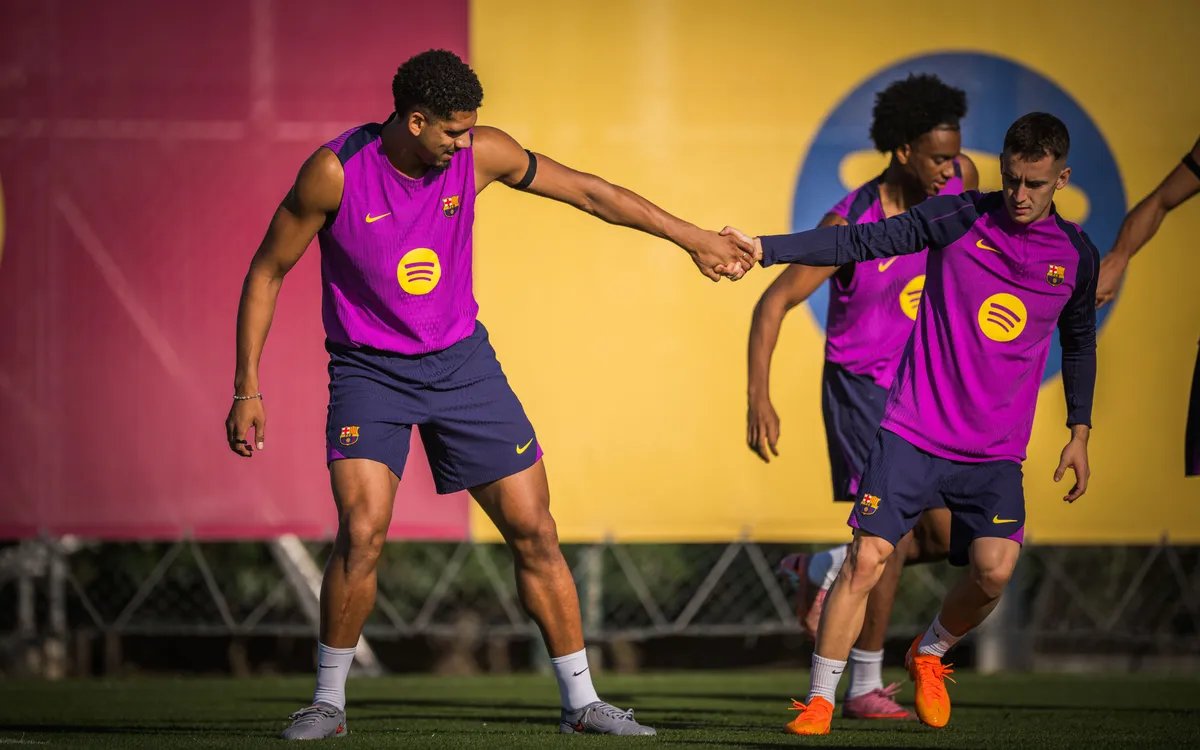 Should Araujo and Casado start on Sunday? 🤔