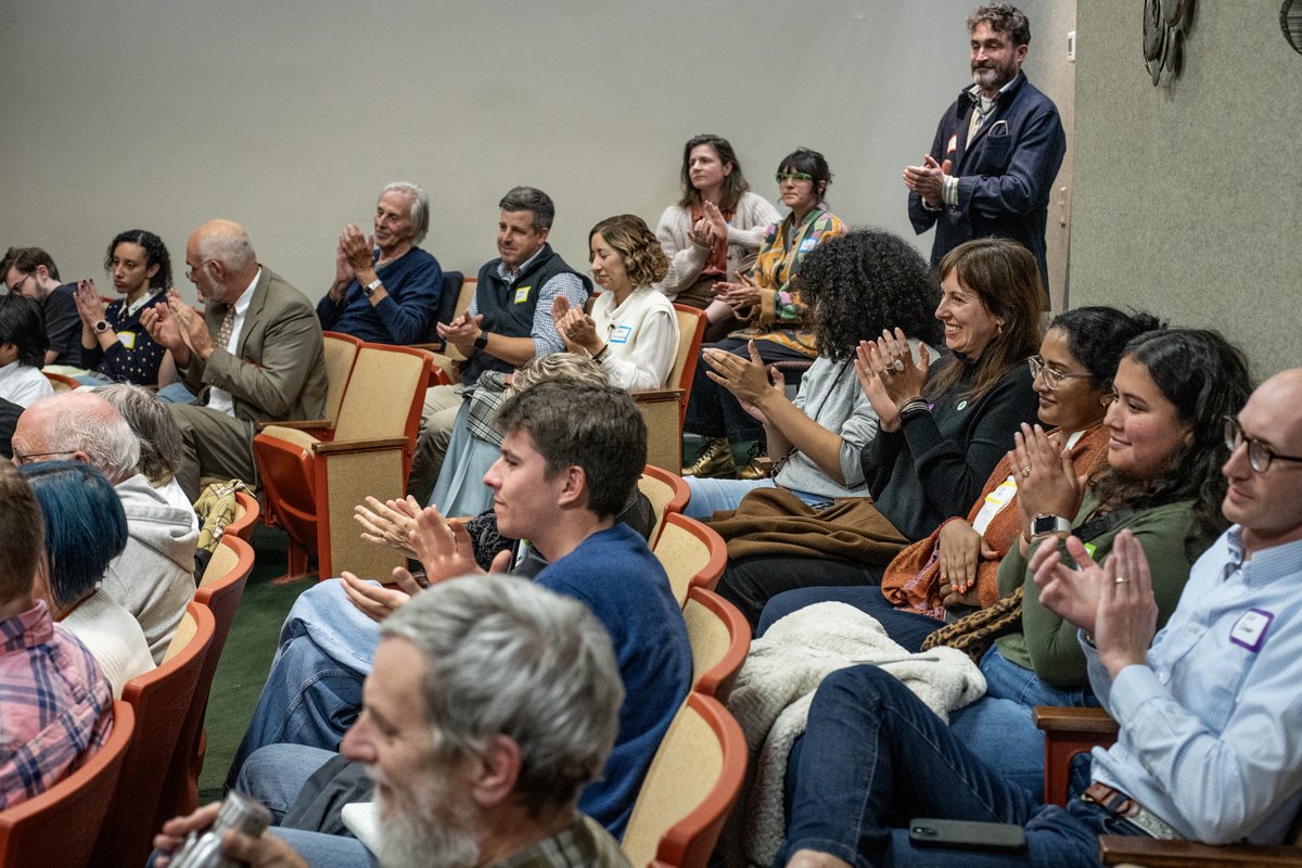 Neighbors Welcome! Rhode Island tweet media