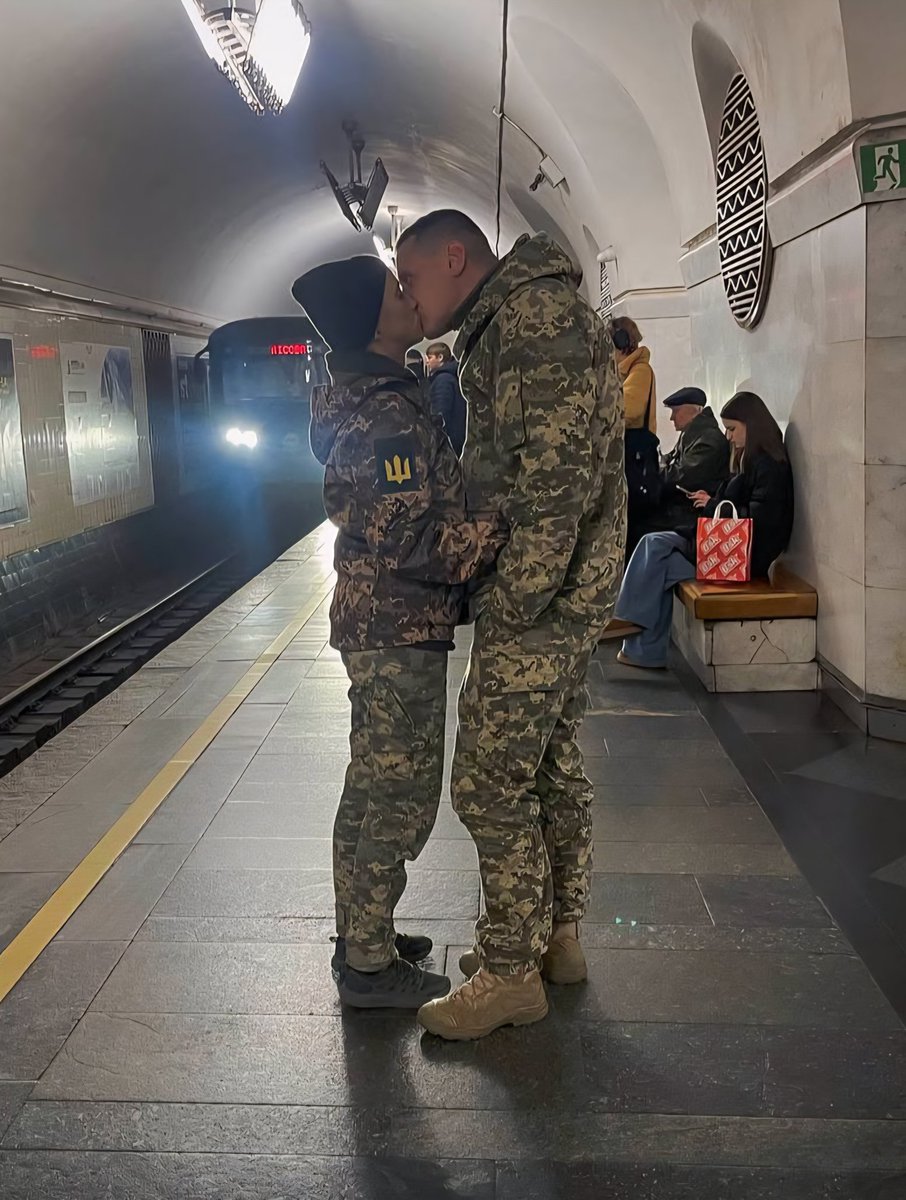 NAFOvoyager's tweet image. Kyiv today.
War can’t kill love.
No one will break this nation.