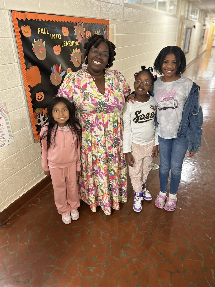 ConderStars's tweet photo. 💗 Pink Out Day! 💗
Our school came together in a sea of pink to honor Breast Cancer Awareness — supporting survivors, remembering those we’ve lost, and standing with those still fighting. 🎀 #PinkOutDay #BreastCancerAwareness #togetherwefight 
@RichlandTwo https://t.co/KnMKHezTJ9
