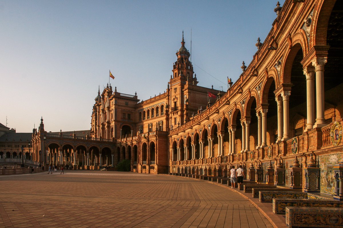 雨上がりのマジョール広場の片隅 雨上がりのマジョール広場の片隅
