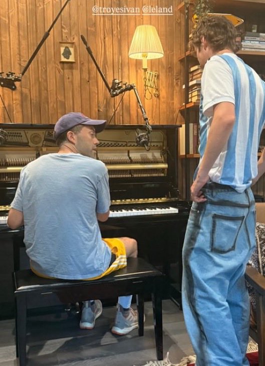 dklanimal's tweet image. soon :)