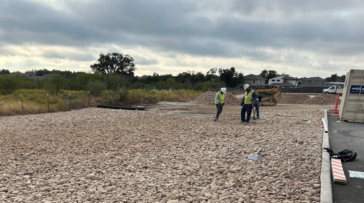 RobCon_Co's tweet image. 🎉 Shoutout to Utz Environmental Services, our Sub of the Month at Costco Liberty Hill!

Clean site, safe crew, smart coordination. Landscaping never looked so good 🌿💪

#SubcontractorOfTheMonth #TeamRobcon #UtzEnvironmental #CostcoLibertyHill #TexasConstruction