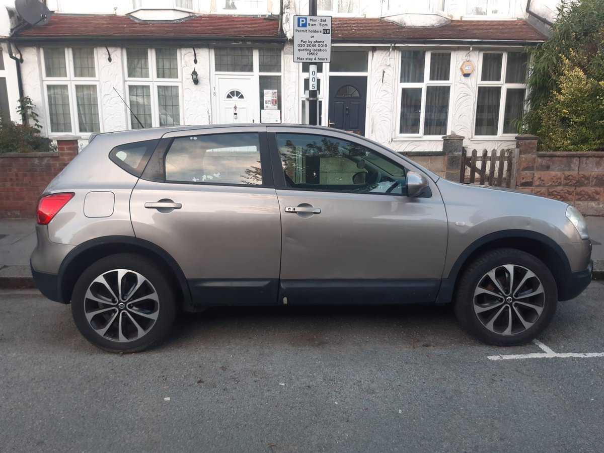 MPSNorburyPark's tweet image. Today Norbury Park SNT were alerted to a lost or stolen (LOS) vehicle on Acacia Road. After conducting checks we found it was reported stolen. The owner of the vehicle was informed and collected their vehicle. 

Another Happy Customer.

#NorburyPark
#MPSCroydon
#MyLocalMet