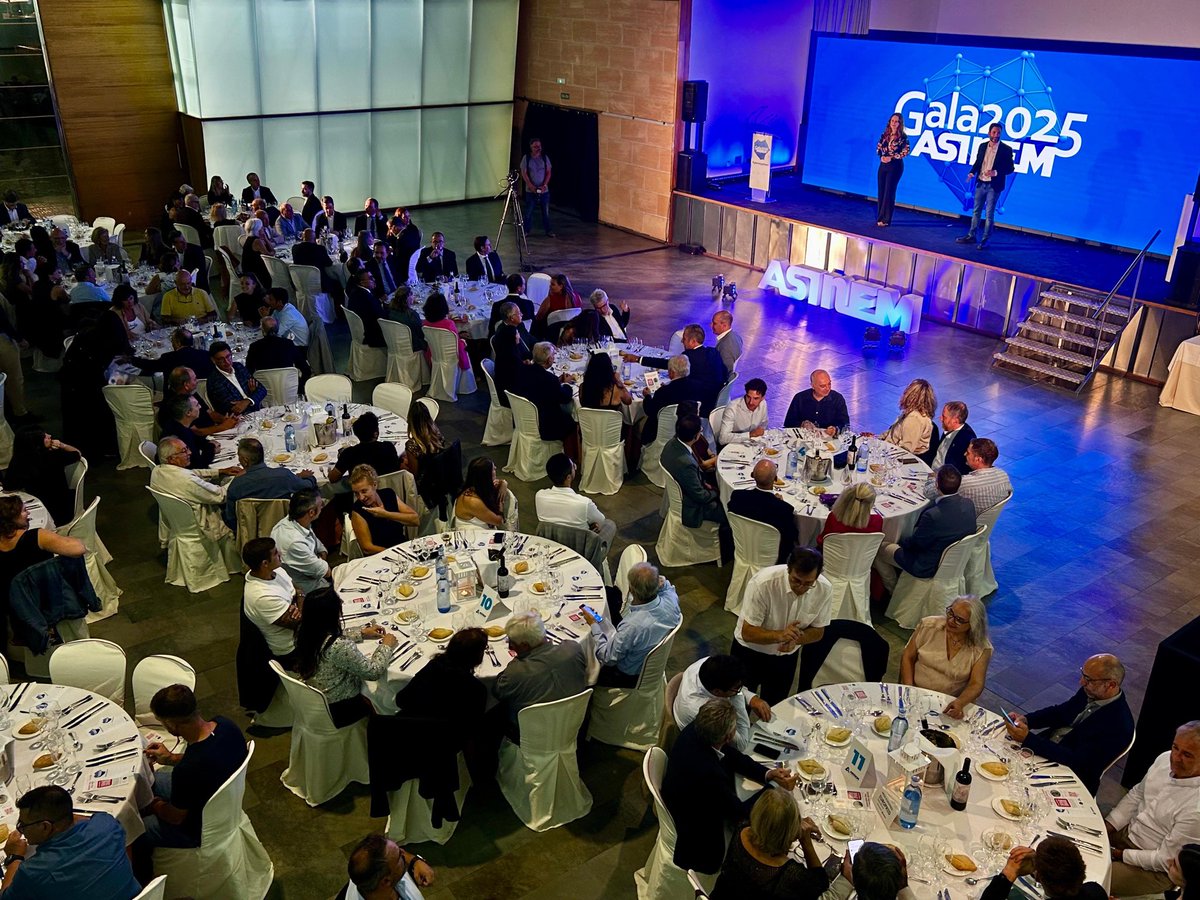 El presidente del Parlament, <a href="/glesenne/">Gabriel Le Senne</a>, ha asistido y clausurado la Gala 2025 ASINEM