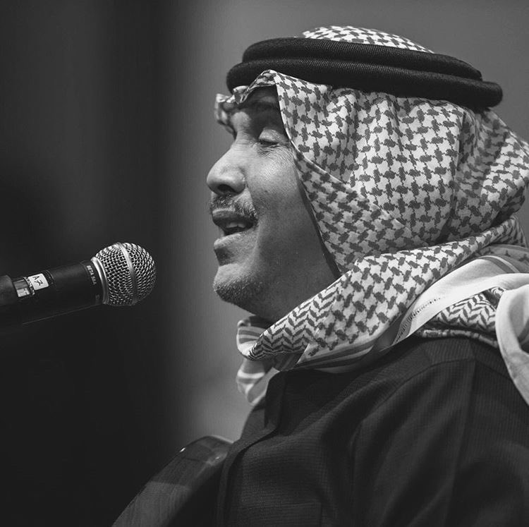 مايسد بمكانك غيرك أحدٍ بدالك ..

#محمد_عبده ..🎵💛