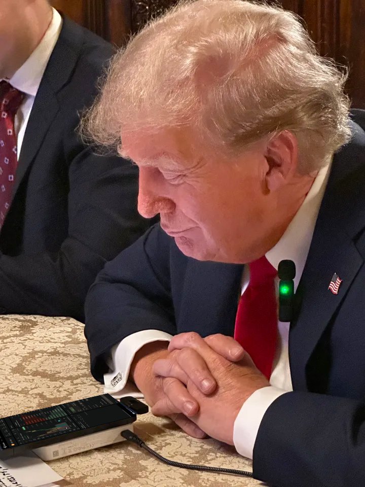 decibel devnet is looking VERY GOOD. FAST and EFFICIENT. Big things happening. VERY BIG. Hearing HUGE things.