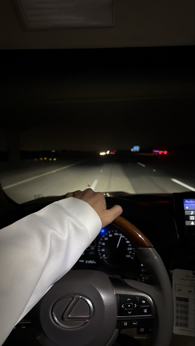 « عن ضجيج الناس و المجتمع جاني جفال
كن ما ذولا بناسي و لا ذي ببلدي »
—سعود بن مبارك