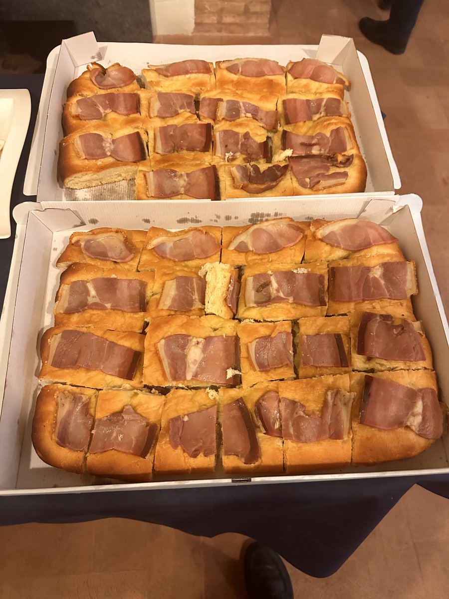 abreunvinito's tweet photo. Primera etapa de #forerosvetema25 en @bodegasgandia #doutielrequena cata y luego cena km cero en #hoyadecadenas @pacolonso @CulturaAlmuerzo @esmorzador @cacauencorfa
@vinglada @dilgogi @vinoWineEs @verema @FMazRa @xavisunsi @cocadepanses @JavierVinyuelas @jopesilver @manolomata https://t.co/4iow2LpUJg