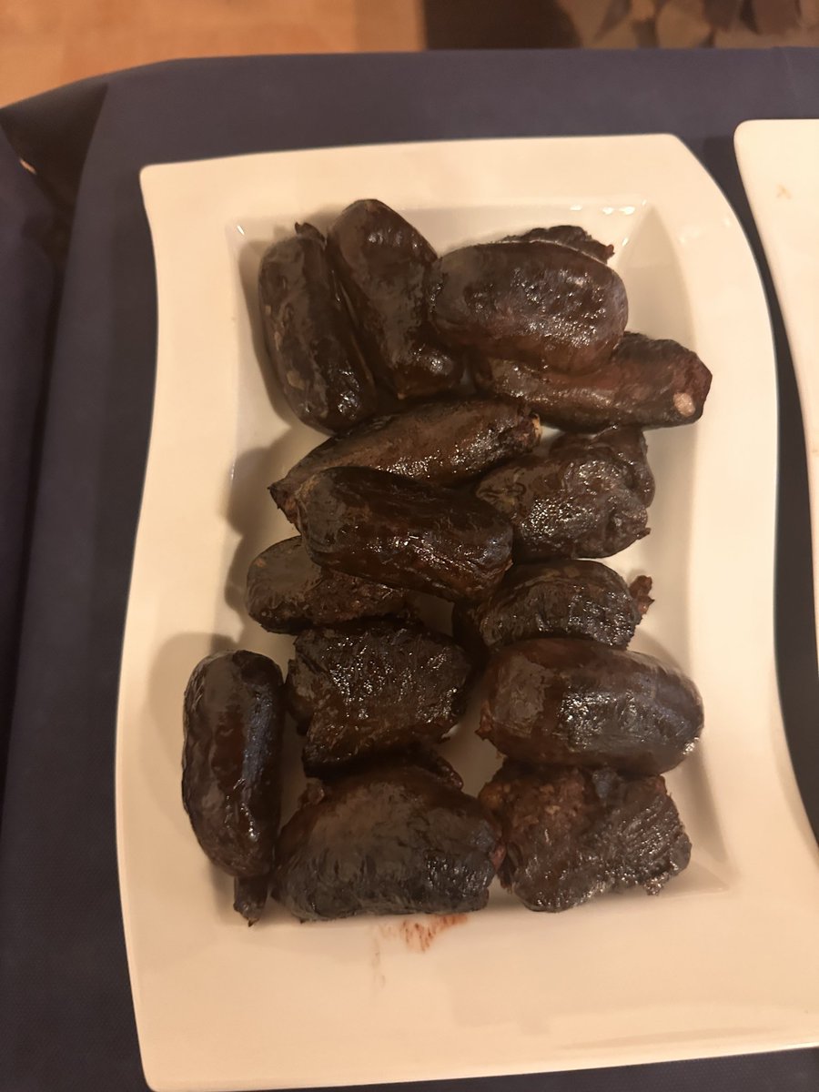 abreunvinito's tweet photo. Primera etapa de #forerosvetema25 en @bodegasgandia #doutielrequena cata y luego cena km cero en #hoyadecadenas @pacolonso @CulturaAlmuerzo @esmorzador @cacauencorfa
@vinglada @dilgogi @vinoWineEs @verema @FMazRa @xavisunsi @cocadepanses @JavierVinyuelas @jopesilver @manolomata https://t.co/4iow2LpUJg
