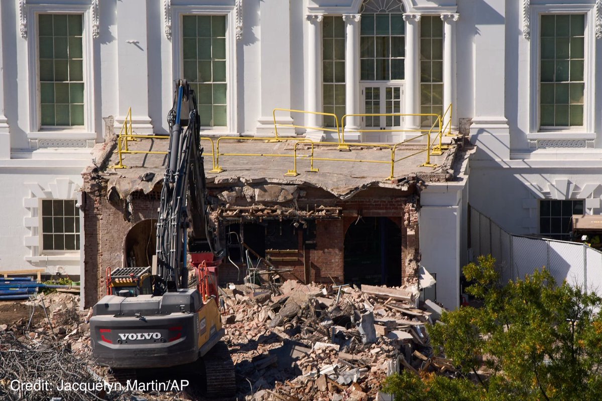 Senator Chris Van Hollen (@chrisvanhollen) on Twitter photo These photos get more outrageous the more you look at them.
Tearing down the People's House for a $300M vanity project while federal workers go unpaid and America barrels towards a health care crisis.
A literal depiction of what Trump is doing to our country. These photos get more outrageous the more you look at them.
Tearing down the People's House for a $300M vanity project while federal workers go unpaid and America barrels towards a health care crisis.
A literal depiction of what Trump is doing to our country.