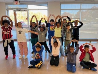 MoCoRec's tweet image. We&apos;re proud at #MoCoRec to celebrate #LightsOnAfterschool as afterschool programs provide youth with a safe and enriching environment to pursue their hobbies and passions! 

Learn more about Lights On Afterschool ➡️ afterschoolalliance.org/loa.cfm. #LightbulbChallenge #ThisIsAfterschool