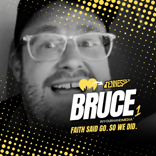 InYourHandMedia's tweet image. Looking for cozy fall inspo? 🍿 Grab popcorn &amp;amp; watch our doc: Bruce Harrington quit his job, moved 600mi, &amp;amp; gave 120 kids their first guitar lesson. Faith, hustle, music —perfect for chilly nights! 🎸

Watch: youtube.com/watch?v=ybJhwf…

#FallVibes #MusicDoc