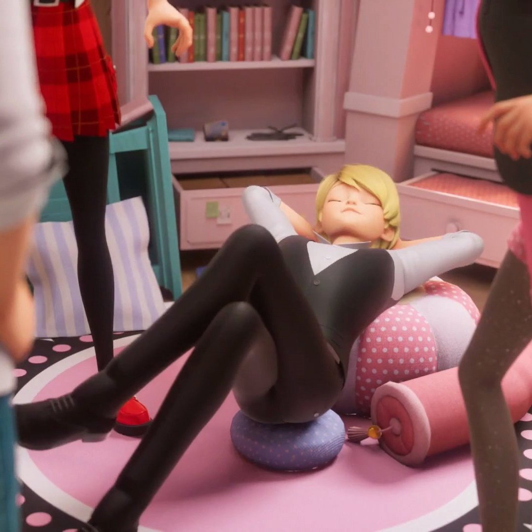 LikaStark52's tweet image. She&apos;s just lucky that she and Marinette, whom Felix hid for Adrien, and that she and Ladybug, whom Felix destroyed

Felix supremacy &amp;gt;&amp;gt;&amp;gt;&amp;gt;&amp;gt;
#MiraculousLadybug #felixfathom #Miraculous #felix #mlbtwt #mlbs6spoilers