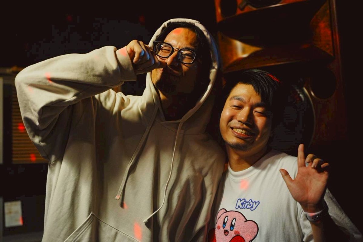 首都圏ハロプロDJサミット&amp;東京新宿手帳ありがとうございました！一緒にトッパーでB2Bして朝まで一緒にいてくれたなこちゃん、手帳のゲストの23さん<a href="/23uEZ/">23🥔</a> 、しょうがさん、やっさー、マジで最高DJでした！こんな日があるから生きていけるよ〜！！大感謝！
#首ハDサ #東京新宿手帳 📸by <a href="/cabbagekobe/">キャベツこうべ🤢</a>