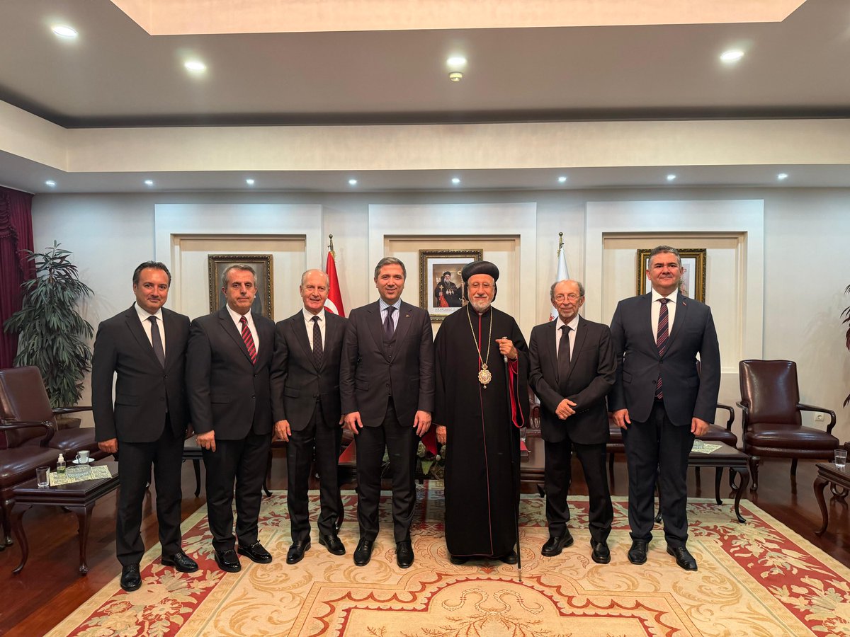 📍İstanbul

İstanbul Süryani Metropoliti Yusuf Çetin ve Süryani Kadim Cemaati Vakfı Başkanı Kenan Gürdal ve yönetimiyle bir araya geldik.

Farklı inanç ve kültürlerin barış içinde yaşadığı Türkiye’mizde, hoşgörü ve kardeşlik iklimini daha da güçlendirmeye devam edeceğiz.