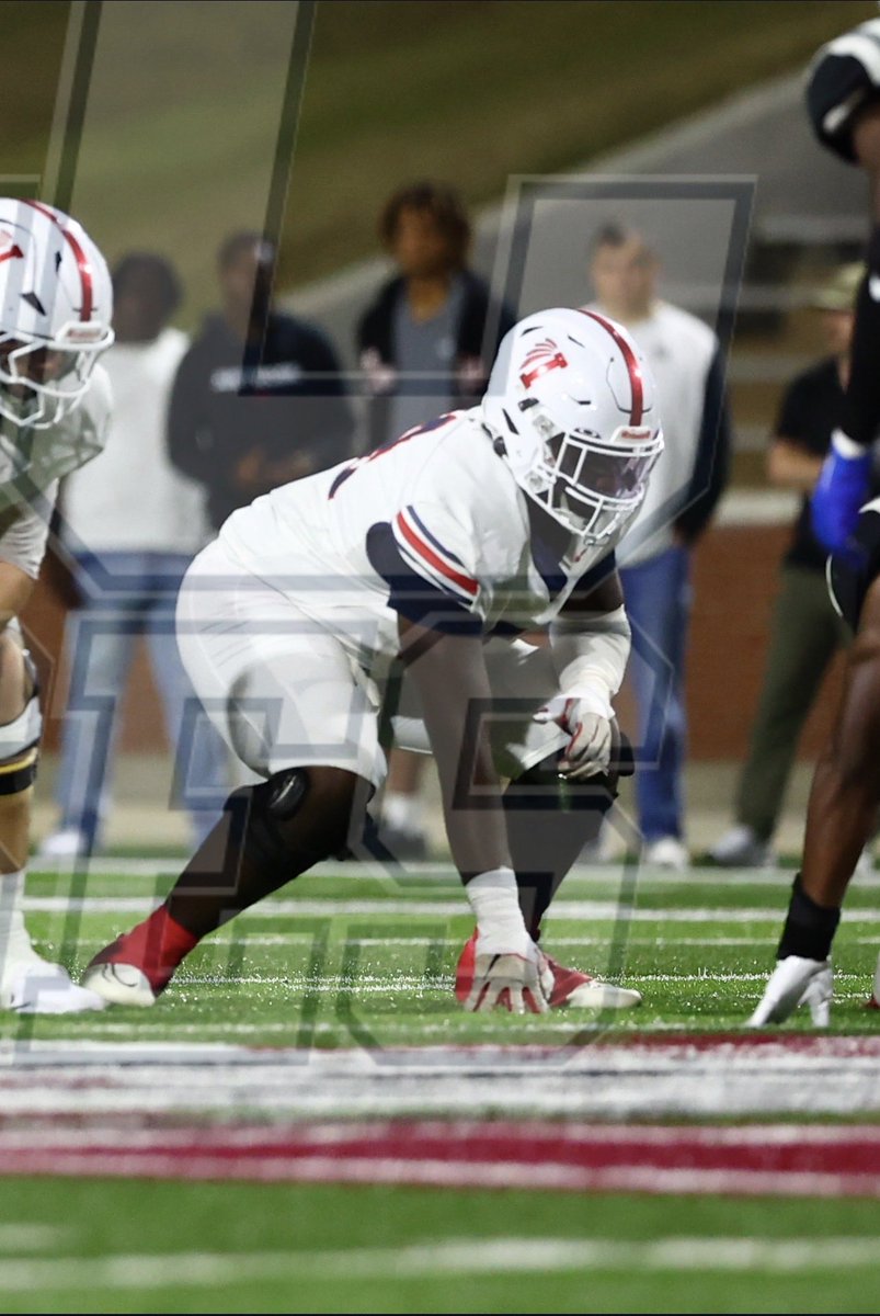 Updated film week 1-8 game tape. Come get a real dawg up front, I play anywhere on the OL besides center.🥞🥞
hudl.com/v/2T4F30