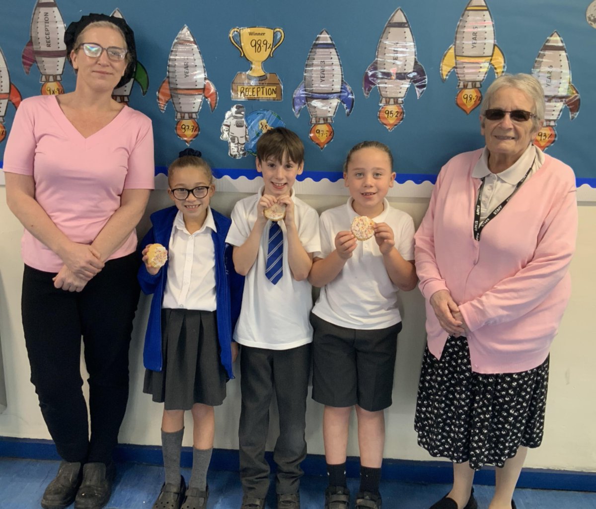 stelizabethsm22's tweet image. This morning, was our MacMillan and Prevent Breast Cancer Coffee Morning hosted by our pupils. It was lovely to welcome our families to raise money for such a worthy cause. Our Kitchen Team dressed in pink and children enjoyed a pink biscuit. #raisingmoneyforcharity #othersfirst