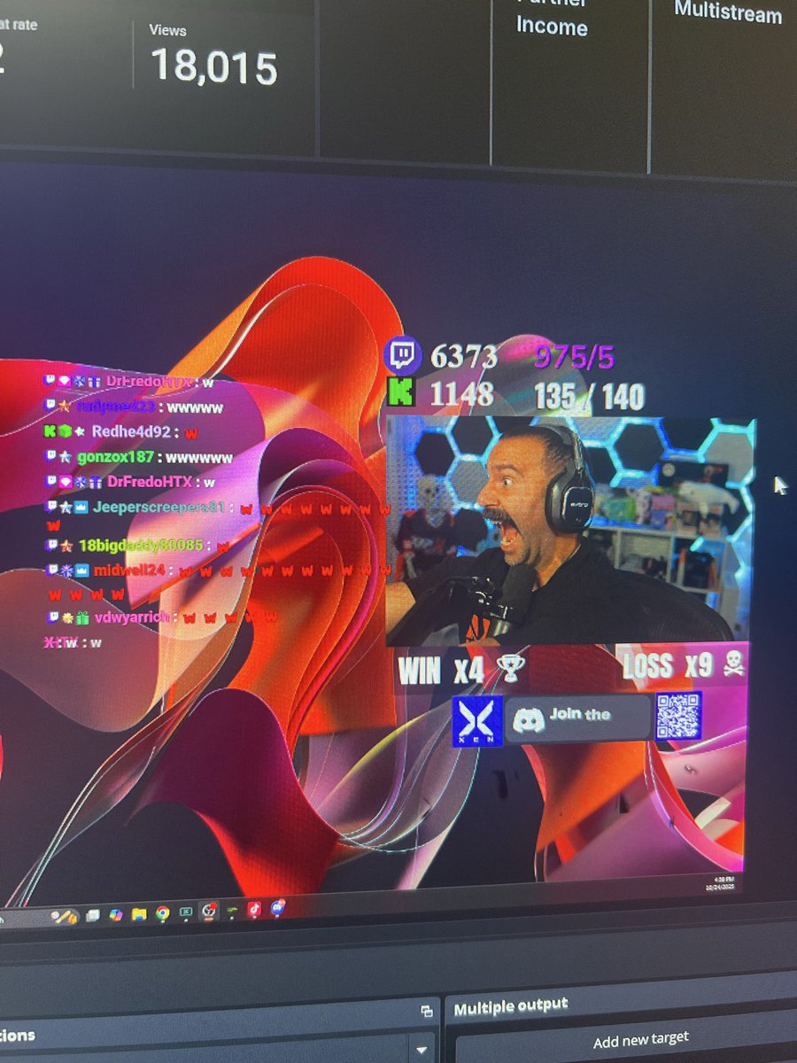 MPX_Player's tweet image. Something INSANE happened today on stream!

MPX Nation hit 1,000+ subs on the daily sub goal!! Insanely blessed!! 🙏🏼