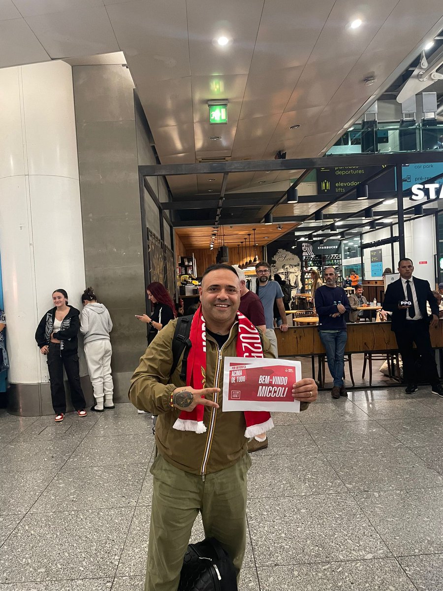 O Fabrizio Miccoli já chegou a Lisboa, está a caminho da Brandoa!

Junta-te a nós no Pavilhão Fórum Luís de Camões!

#Noronha2025 #BenficaAcimaDeTudo