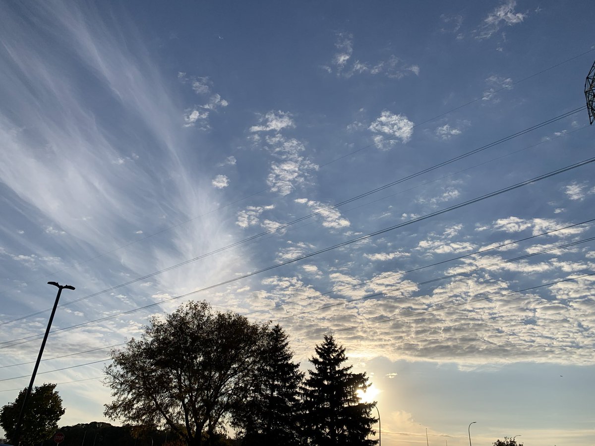 xikersooc's tweet image. such a beautiful day 😍 #skiesforxikers … a beautiful day to get on the starplanet app and collect on multiple accounts for xikers first win #votekkaebi #Seriously #DownloadThatAppRightNow