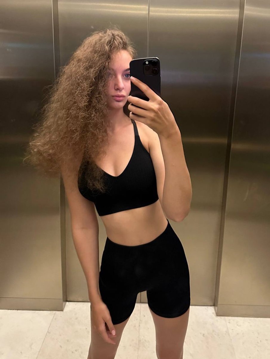 NSheinModel's tweet image. Go fitness