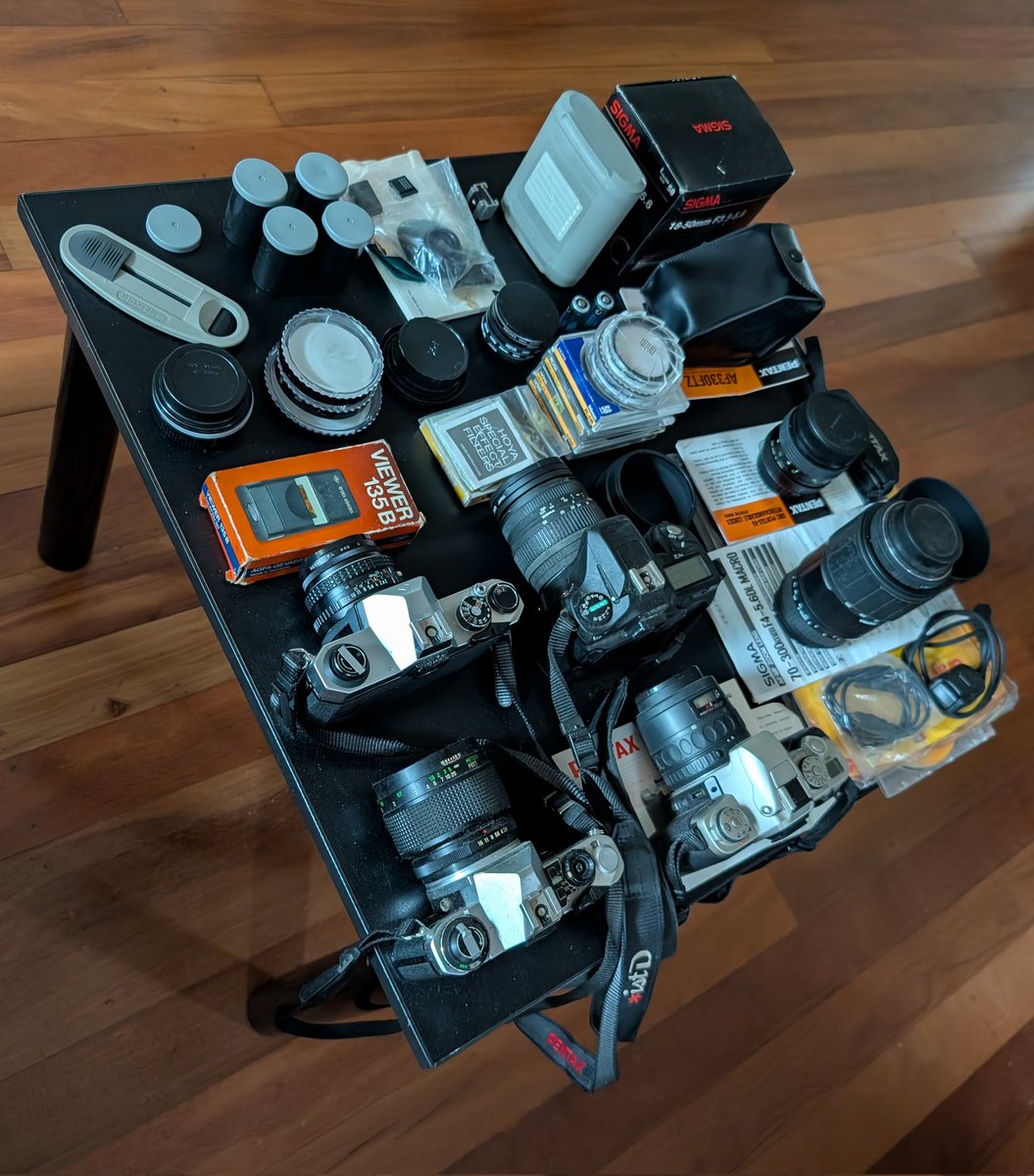 agentsmart's tweet image. Unearthed a buried treasure from a previous life. Might chuck it on eBay and put the proceeds towards a coffee. #SpringClean