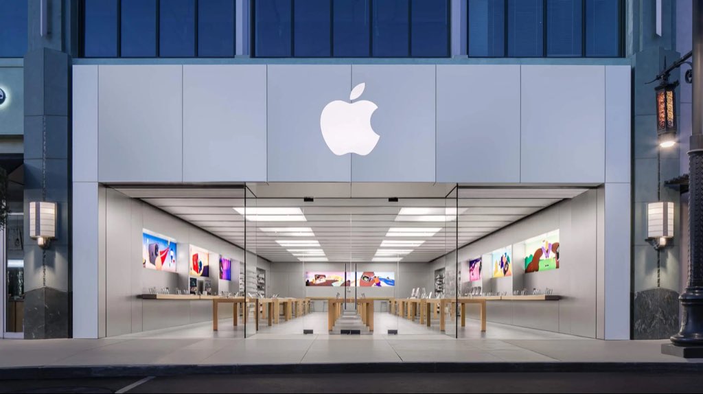MansurQr's tweet photo. #BREAKING Big news for Pakistan’s tech scene - Apple’s first official retail store is coming to Lahore’s Dolmen Mall by end-2025! https://t.co/2ba7IqvzwA