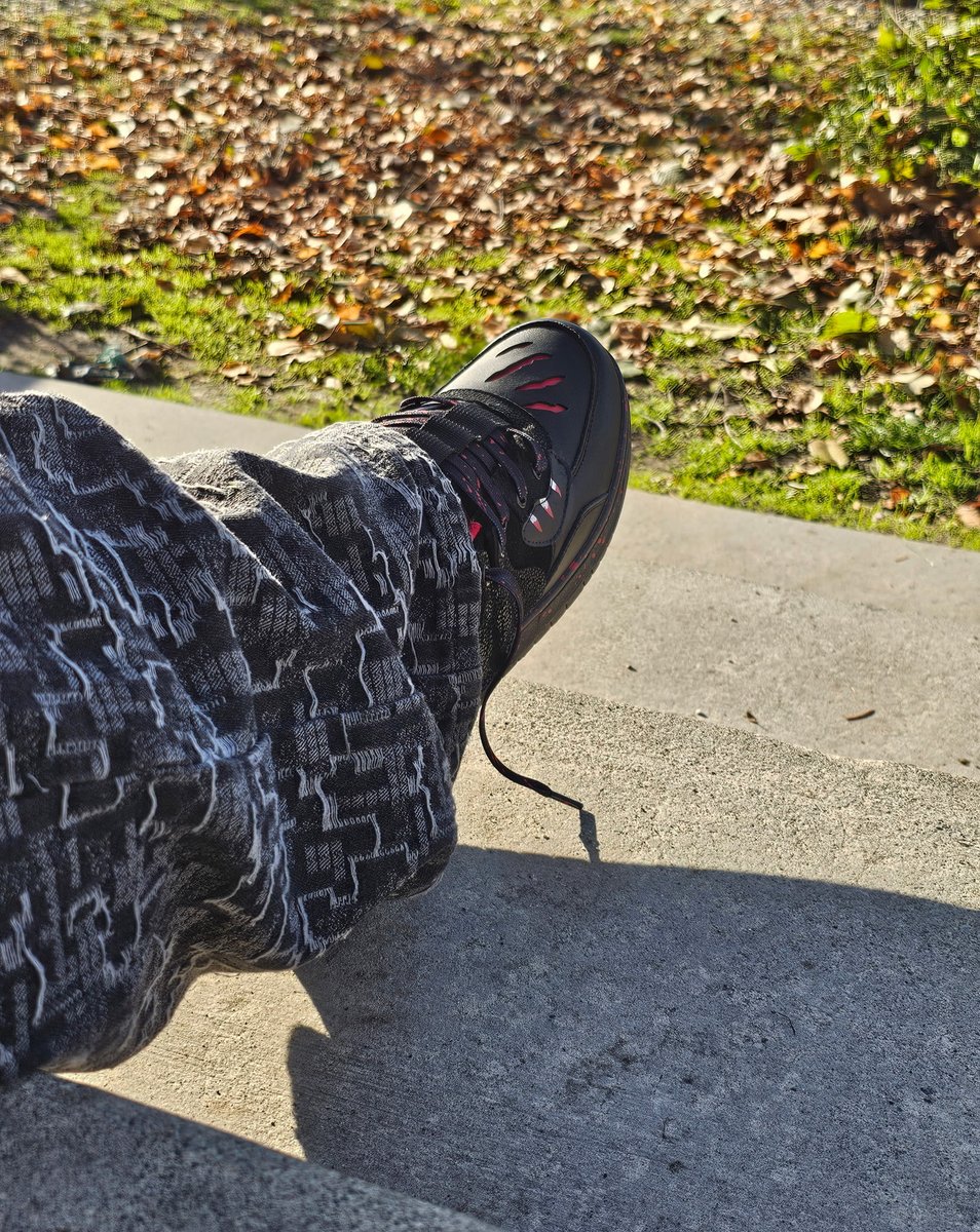 LunarParkUS's tweet photo. Quick little on foot peak of the BH1 - SINNERS 🔥🥵🔥 #KickOrTreat #HauntedFeet #GiveMeSomethingGoodToEat https://t.co/foxJXW7wvf