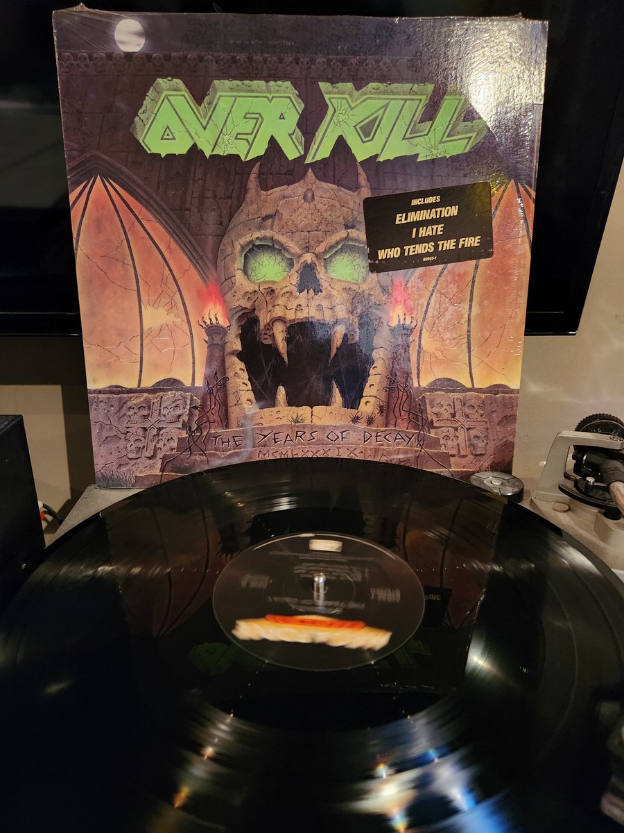 SpinVinyl1's tweet photo. Overkill's 1988 release The Years Of Decay is one of my most favorite thrash albums of the late 80's. I love to blast this one. So much fun. Great riffs, fantastic solos and Bobby Blitz's vocals are so cool and evil.
#Overkill #TheYearsOfDecay #vinylrecords https://t.co/pABm3oKFzz