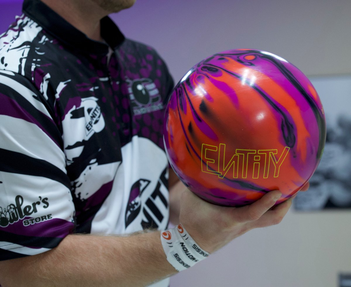 A solid performance ball in heavy oil.
#EboniteBowling #BowlToWin #EboniteEntity #HK22C