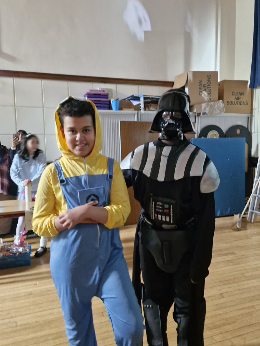 Mrs Hamilton tweet media