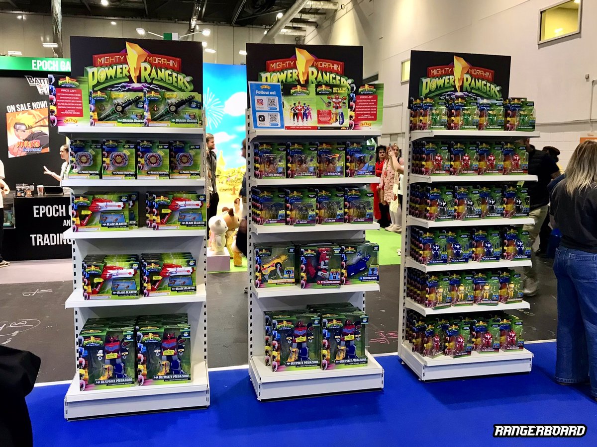 [1/2] A busy day at the <a href="/CharacterToysUK/">Character Toys</a> &amp; <a href="/SmythsToysUK/">Smyths Toys UK</a> stand at London #MCMComicCon, checking out the Mighty Morphin #PowerRangers Re-Ignition toy line!
Drop by stand S500, right at the S2 entrance, all this weekend to check out the toys &amp; make some purchases! #MorphinAtMCM