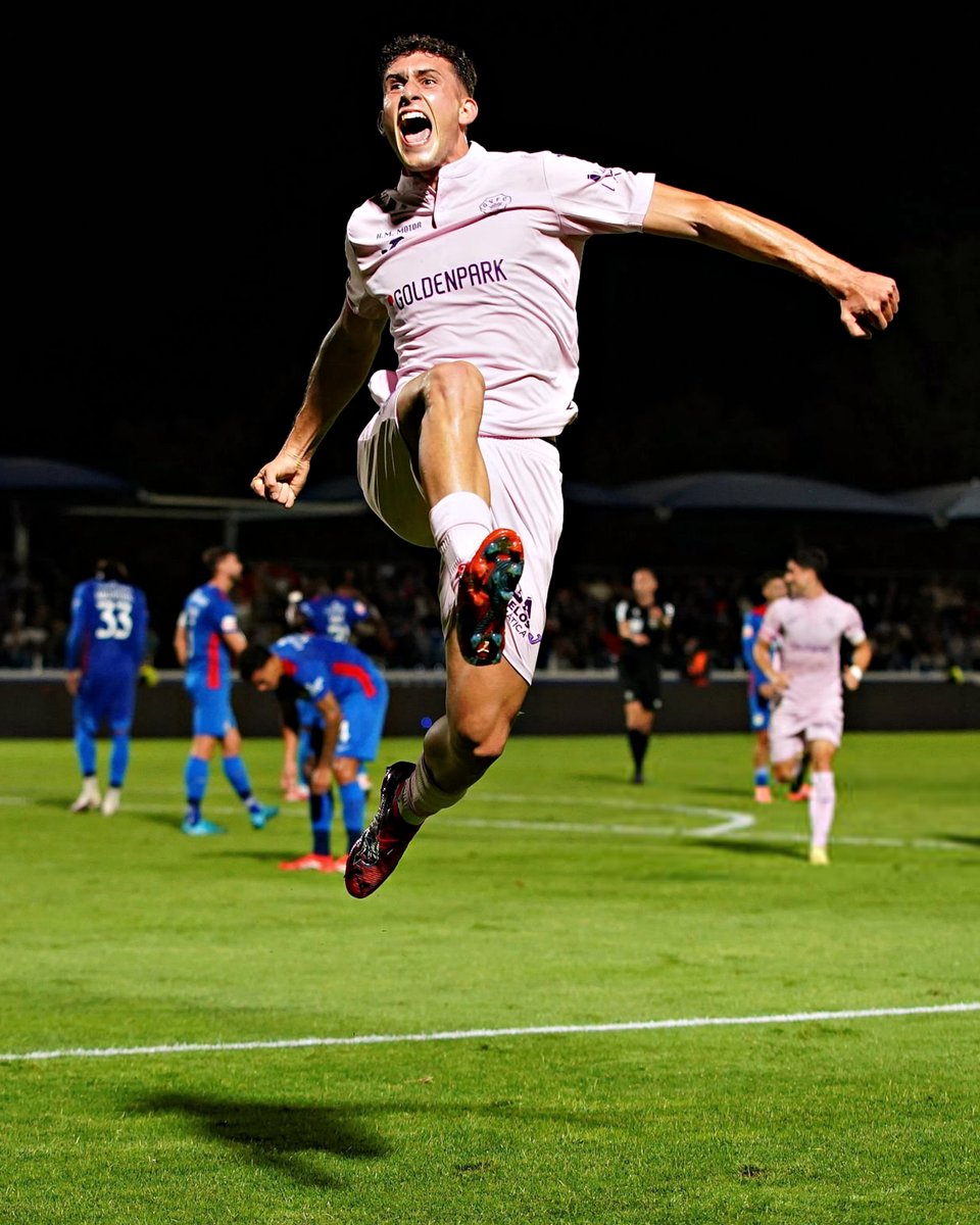 Gil Vicente foi a Alverca golear por 4-0

6 vitórias em 9 jornadas, só sofreram golos contra Porto e Benfica, provisoriamente no terceiro lugar. Impressionante! 📈