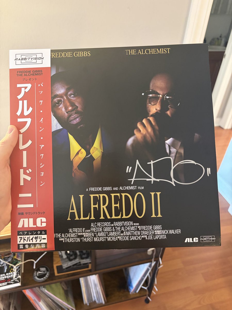 dylan_quist's tweet image. Got to meet the GOAT @Alchemist again! Got Alfredo 2 and Life is Beautiful signed!