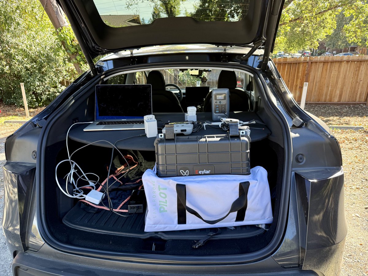 DePINMapster's tweet image. Command Center 
@LayerDrone @SpexiGeospatial 
#DePIN #Drones #Mapping #Tesla