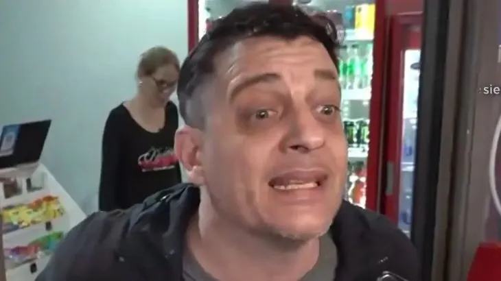 keilafulquin's tweet photo. No existe kirchnerista que no abuse, golpee o mate mujeres.

- Leandro García Gómez (golpeaba y drogaba a Lourdes Fernández).
- Alberto Fernández (cagaba a palos a Fabiola).
- Ezequiel Guazzora (violó a una niña de 14 años).
- José Alperovich (abusó de su sobrina).
- Emerenciano y César Sena (asesinaron a Cecilia).
- Fernando Espinoza (abusaba de su secretaria).
- Lucas Carrasco (abusó sexualmente de una piba).
- Jorge Romero (abusó de militantes).
- Juan Martín Mena (golpeaba a su ex).
- Andrés Larroque (abusó de una militante).
- Juan Grabois (acosaba psicológicamente a compañeras).
- Agustín Retondo (participó en violación grupal).
- Carlos Alberto García Muñoz (violó y golpeó a su exmujer).